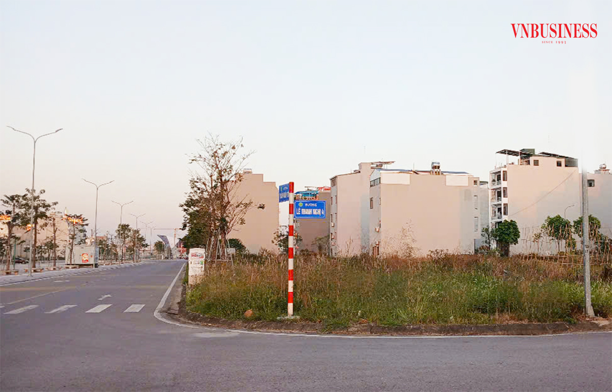 Thị trường đất nền các tỉnh ven Hà Nội đang tăng nhiệt từng ngày kể từ sau Tết đến nay.