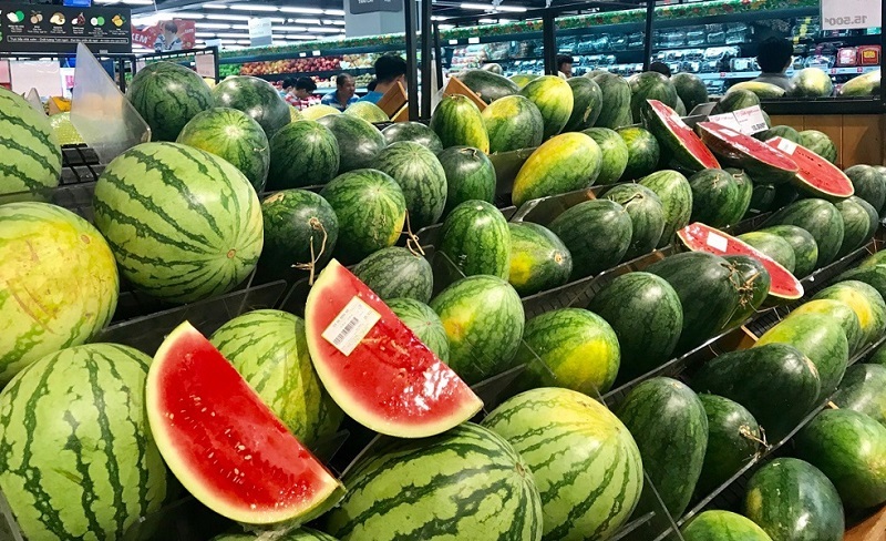 Trung Quốc là thị trường nhập khẩu lớn nhất của Việt Nam và Việt Nam là đối tác thương mại lớn nhất của Trung Quốc tại ASEAN.