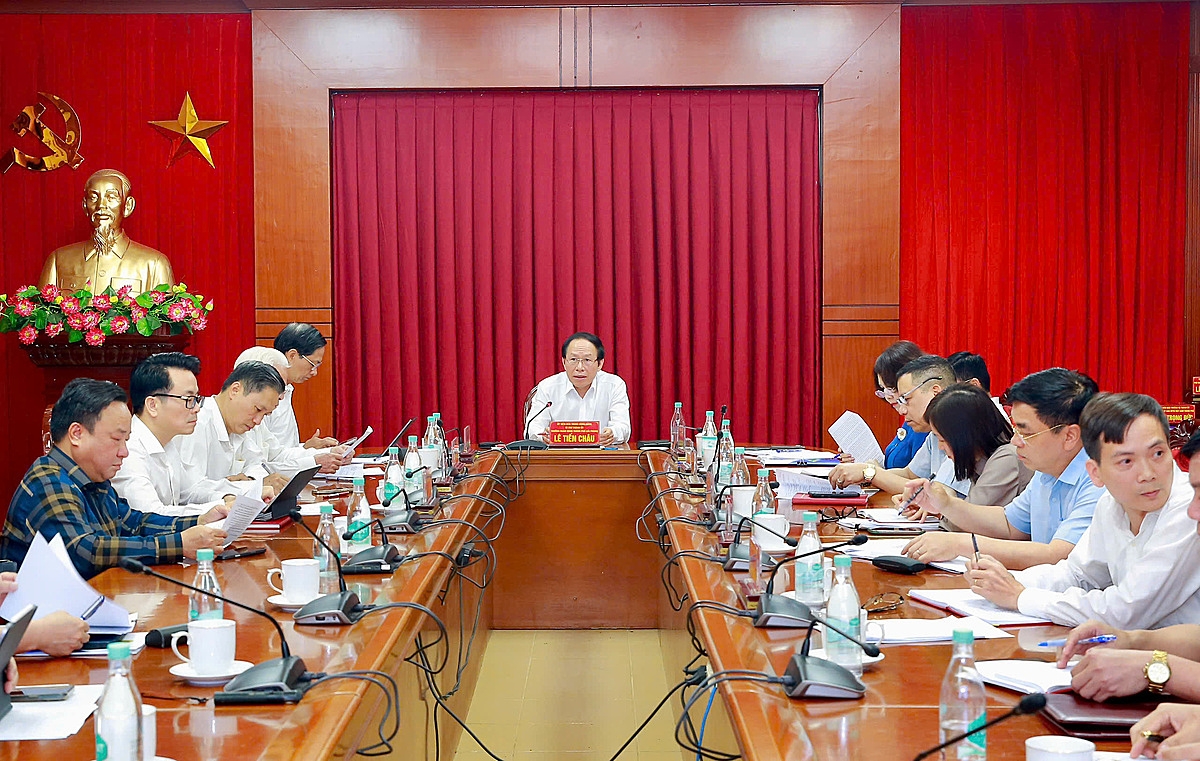 Bí Thư Thành ủy Hải Phòng chỉ đạo cuộc họp.