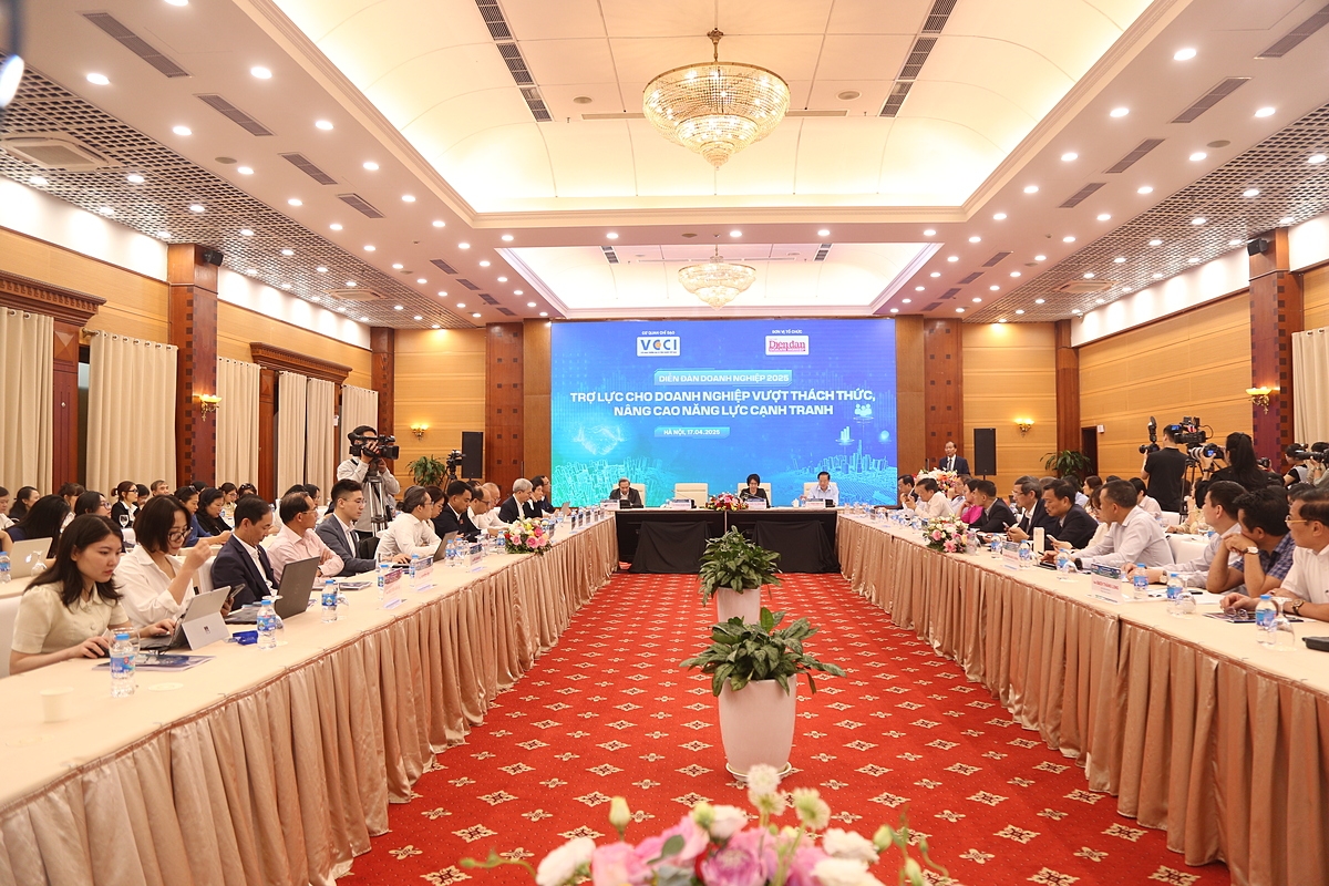 Diễn đàn nhận được sự đặc biệt quan tâm của các đại biểu, cộng đồng doanh nghiệp.