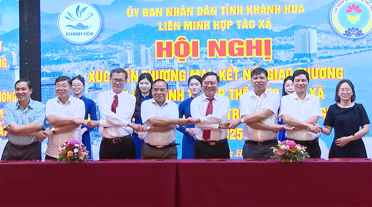 Liên minh HTX của các tỉnh Duyên hải miền Trung và Tây Nguyên đã cùng ký kết bản ghi nhớ hợp tác giai đoạn 2025 – 2030.