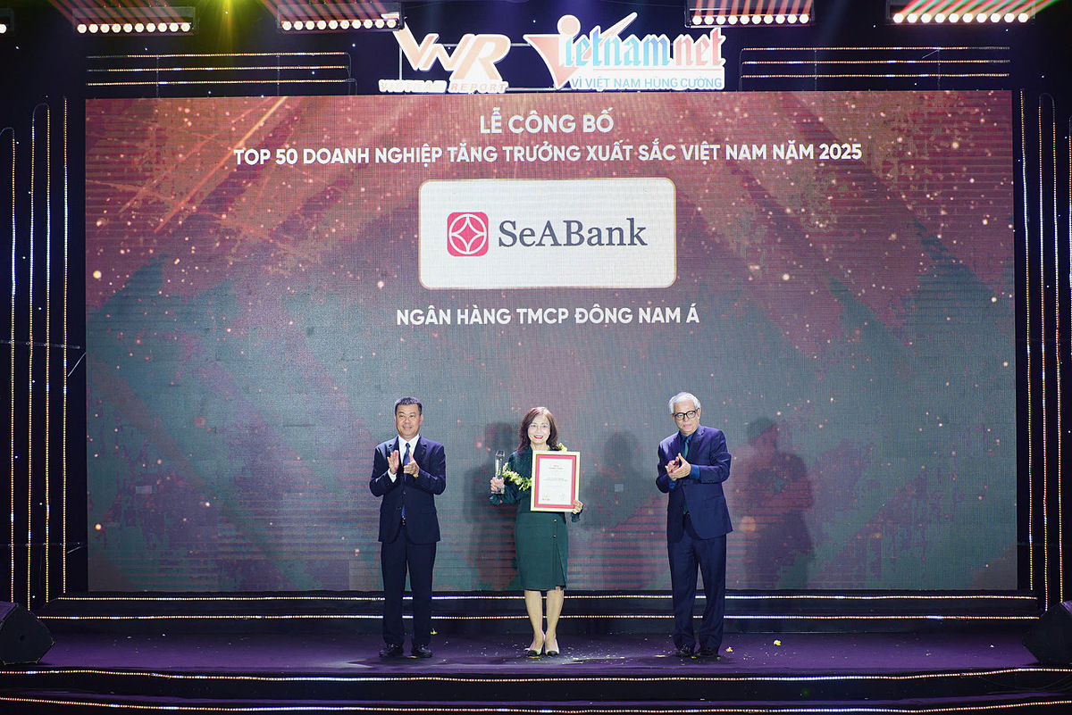 Năm 2025, SeABank tiếp tục được vinh danh thứ 193 trong Top 500 Doanh nghiệp tăng trưởng nhanh nhất Việt Nam năm 2025 &lpar;FAST500&rpar;, tăng 173 bậc so với bảng xếp hạng năm 2024.