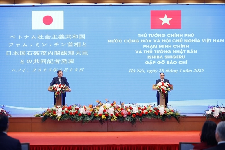 15 dự án hợp tác Việt Nam - Nhật Bản trong lĩnh vực chuyển đổi năng lượng trị giá hơn 20 tỷ USD trong khuôn khổ Sáng kiến Chuyển đổi Năng lượng châu Á &lpar;AETI&rpar;, Cộng đồng phát thải ròng bằng 0 châu Á &lpar;AZEC&rpar;.