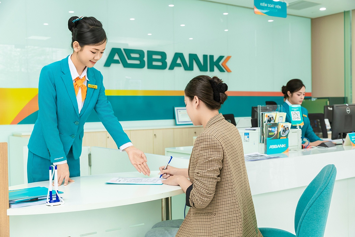 Trong quý 1/2025, nền tảng ngân hàng số mới dành cho khách hàng cá nhân mang tên ABBANK cũng đã được giới thiệu, triển khai đến các Khách hàng hiện hữu của Ngân hàng