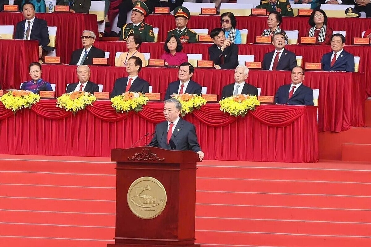 Tổng Bí thư Tô Lâm đọc diễn văn kỷ niệm.