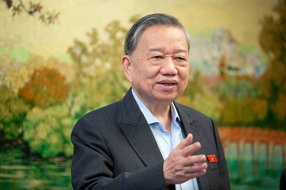 Tổng Bí thư Tô Lâm ký ban hành Nghị quyết mới về phát triển kinh tế tư nhân.