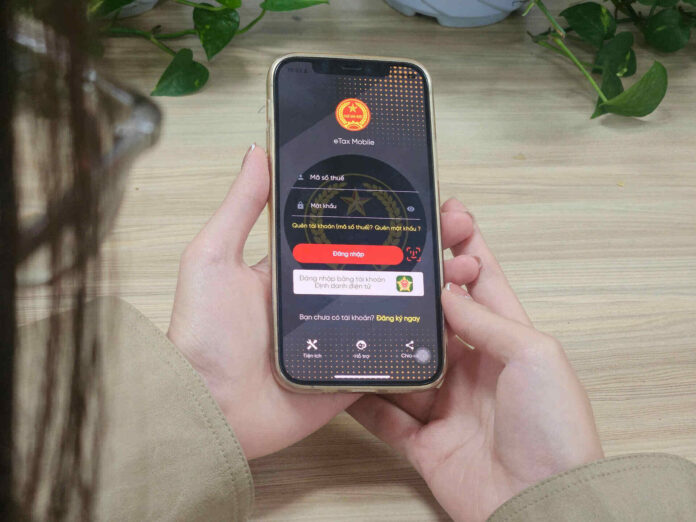 Để thực hiện hoàn thuế TNCN tự động, người nộp thuế vào ứng dụng eTax Mobile để thực hiện