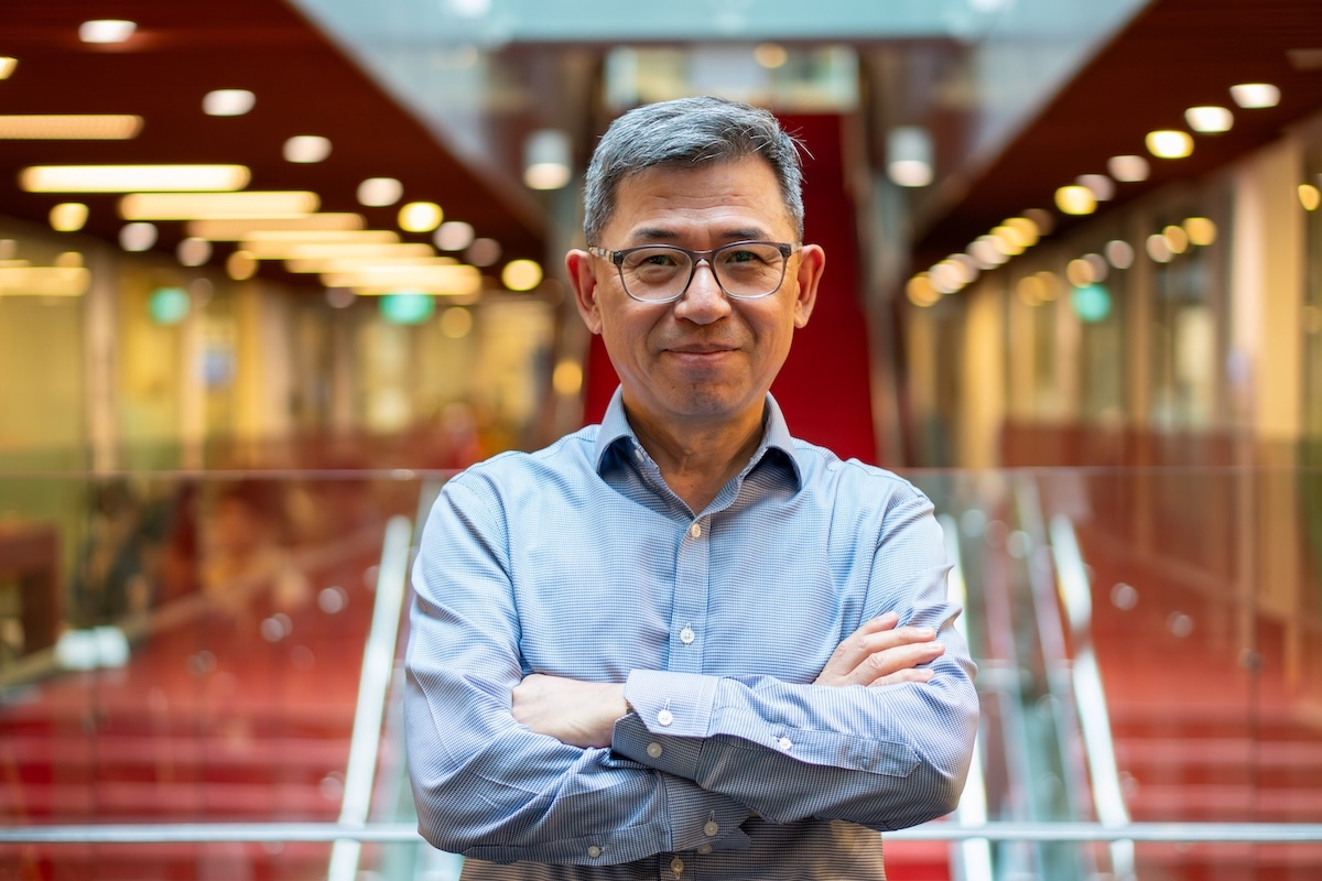 Tiến sĩ James Kang, giảng viên cấp cao ngành Khoa học máy tính tại RMIT Việt Nam, cho thấy vì sao cú sốc thuế quan lần này không chỉ là rủi ro, mà còn có thể trở thành cơ hội chiến lược để Việt Nam tái định hình vị thế công nghệ trong khu vực.