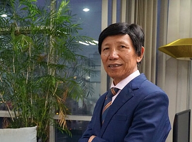 TS. Phan Hữu Thắng.