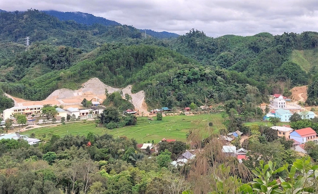 Nhờ phát triển liên kết sản xuất nông nghiệp đã giúp bộ mặt nông thôn mới ở xã La Dêê ngày một khởi sắc.