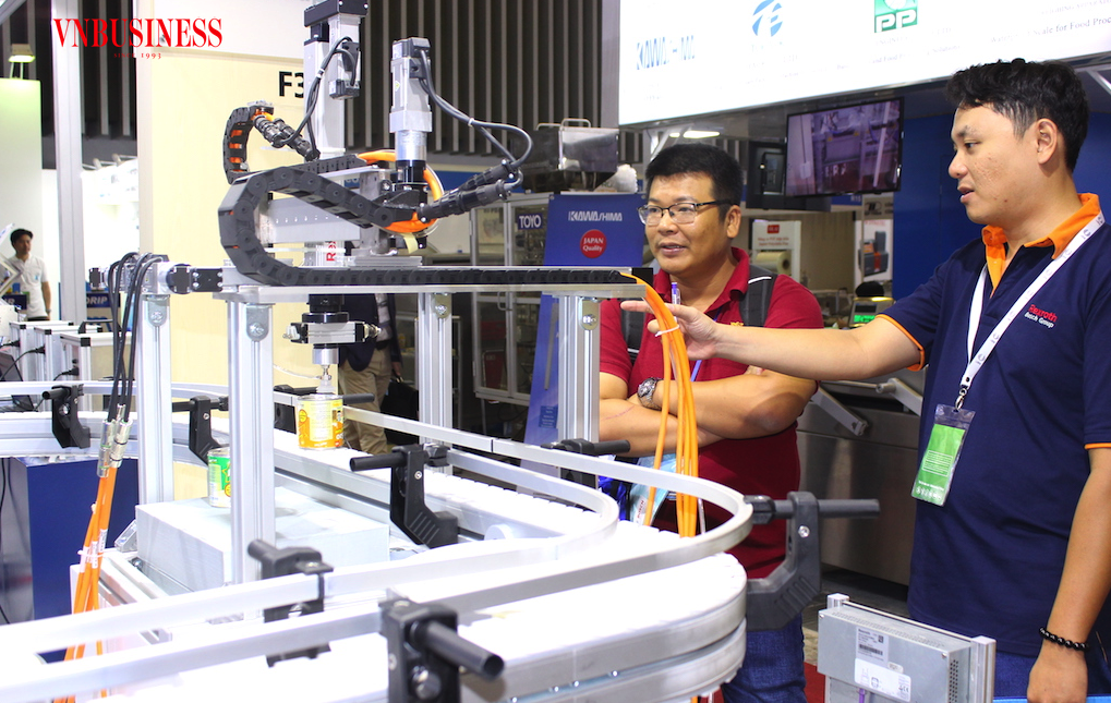 Đầu tư vào công nghệ tự động hóa sẽ góp phần nâng cấp giá trị cho hàng Việt xuất khẩu.