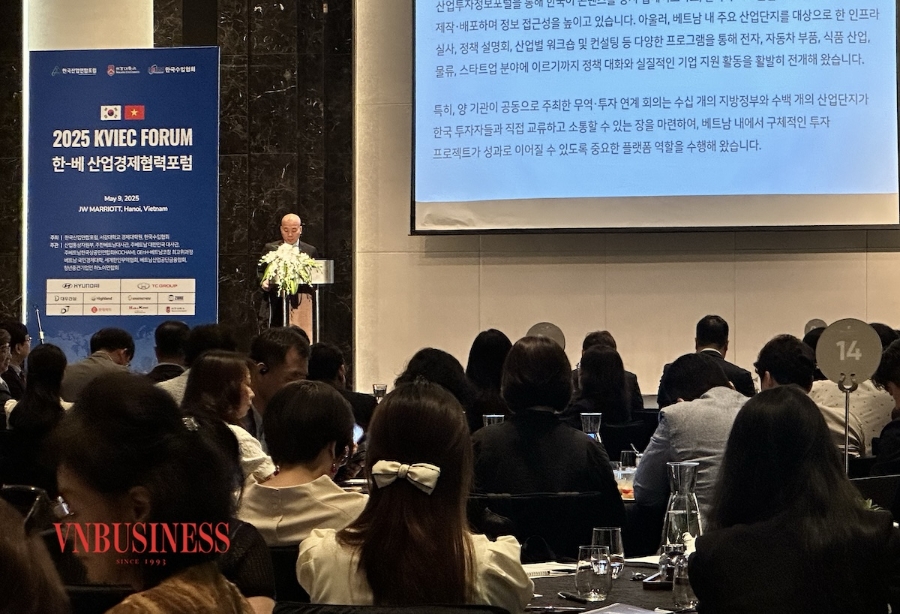 Ông Vũ Bá Phú, Cục trưởng Cục Xúc tiến thương mại, Bộ Công Thương phát biểu chào mừng tại Diễn đàn hợp tác kinh doanh Việt Nam - Hàn Quốc