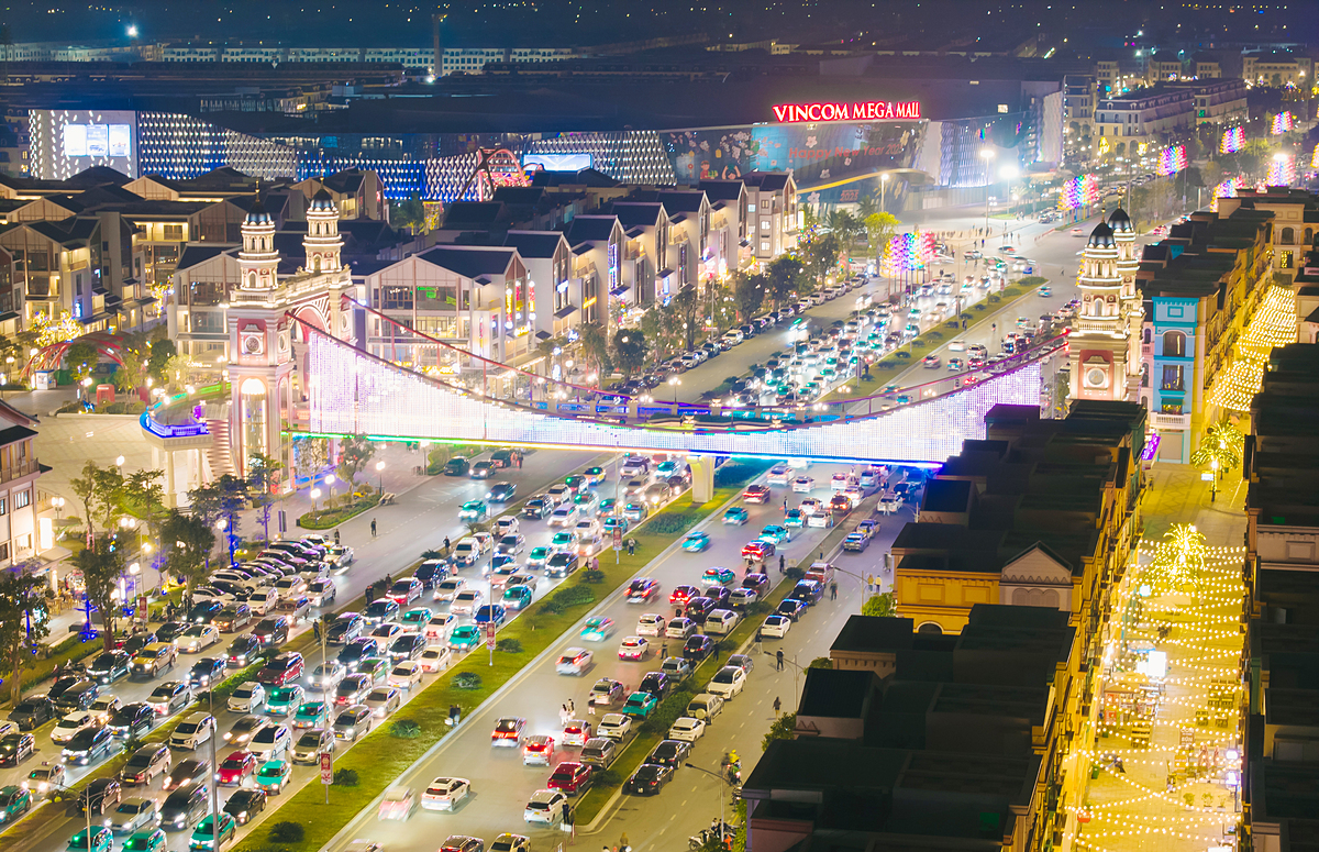 Vincom Mega Mall Ocean City nằm kế cận loạt khu phố thương mại điểm đến tại Ocean City như Venice, K-Town.