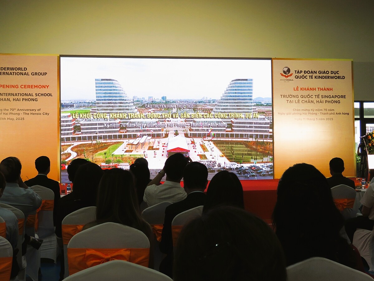 12 công trình trọng điểm được khởi công, khánh thành nhân kỷ niệm 70 năm Ngày giải phóng thành phố Hải Phòng được tổ chức bằng hình thức kết hợp trực tiếp và trực tuyến tại 11 điểm cầu.