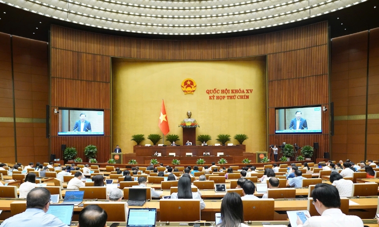 Người bệnh, học sinh đang phải cõng thêm chi phí từ thuế thu nhập doanh nghiệp?