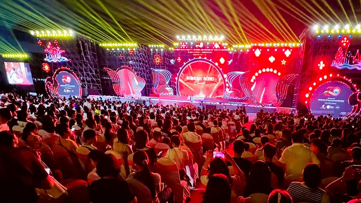 Đêm đại nhạc hội Concert Memory Sóng” mở cửa miễn phí phục vụ người dân thành phố.