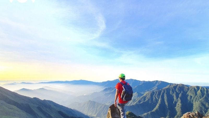 Du lịch mạo hiểm săn mây trên đỉnh Tà Chì Nhù.