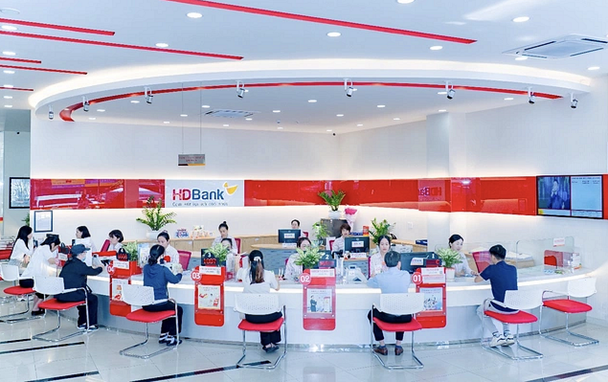 HDBank là ngân hàng có khả năng nới tỷ lệ sở hữu nước ngoài sớm nhất do nhu cầu tăng vốn cấp 1 đang gia tăng.