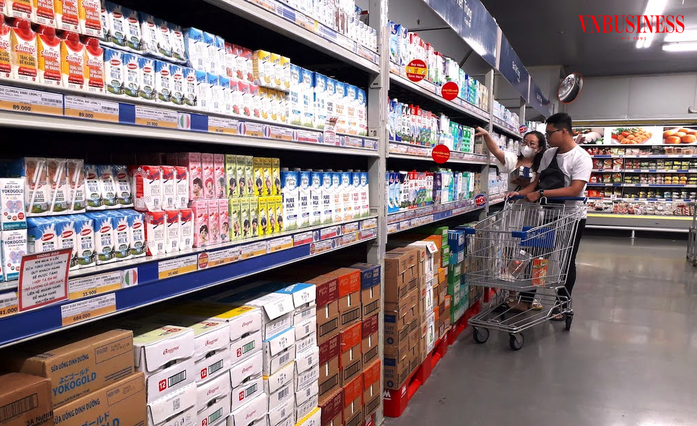 Cần tránh những kẽ hở trong kiểm tra chất lượng các sản phẩm sữa, thực phẩm chức năng để không gây hại cho người tiêu dùng.