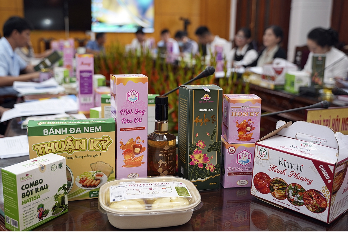 Các cơ sở OCOP ở Hà Tĩnh tạo việc làm cho hơn 2.000 lao động trực tiếp và hàng ngàn lao động gián tiếp, góp phần phát triển kinh tế của địa phương.