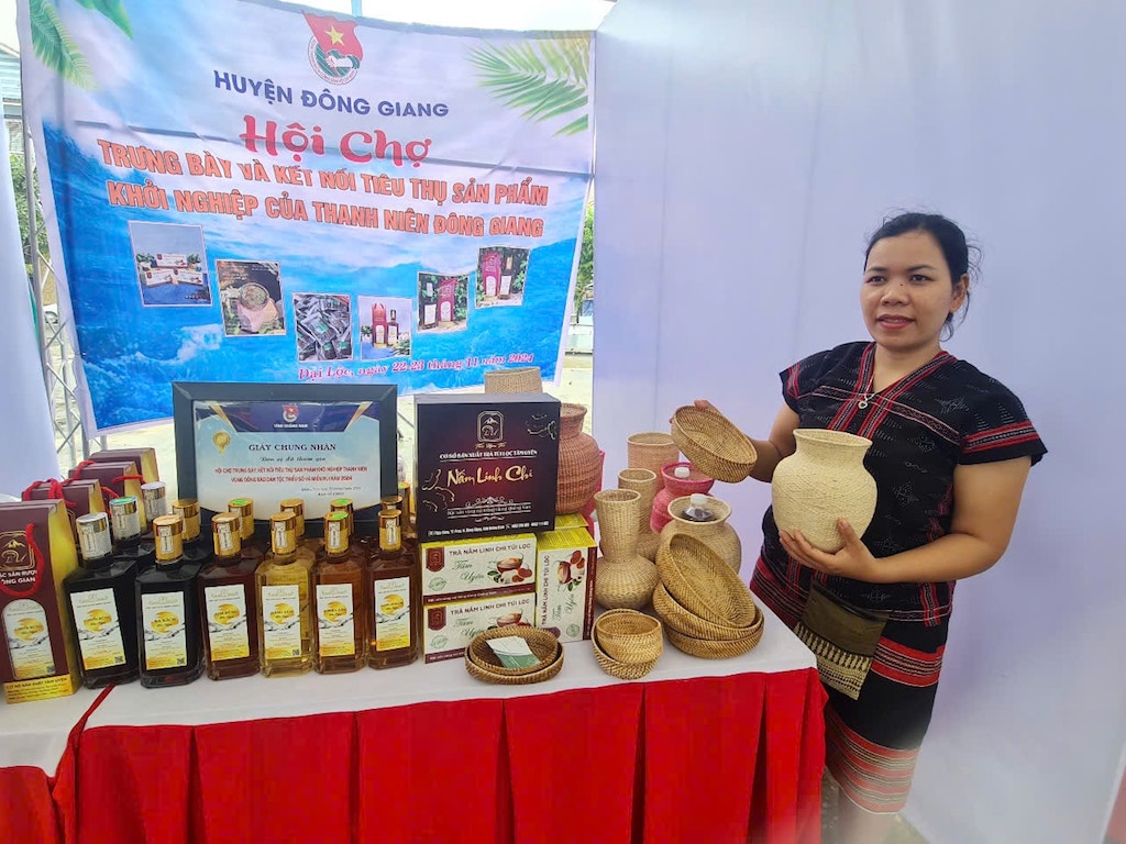 Sản phẩm mây tre đan lát của Tổ hợp tác sản xuất mây tre đan Sông Kôn được hỗ trợ kết nối tiêu thụ.