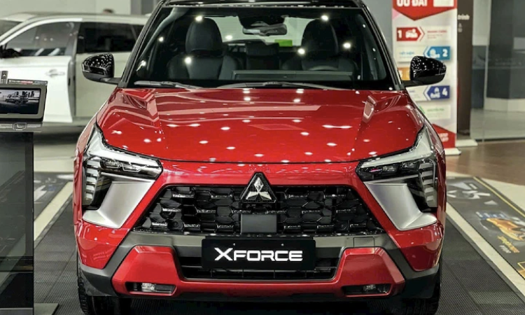 Hơn 80% xe ô tô nhập về không thuế, vì sao dân Việt vẫn phải mua xe đắt?