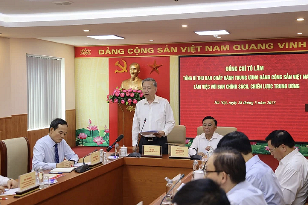 Tổng Bí thư Tô Lâm phát biểu chỉ đạo tại buổi làm việc.