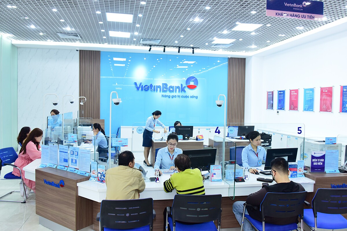 VietinBank thực hiện tinh gọn mạng lưới, thay thế bằng nền tảng số với mục tiêu tối ưu trải nghiệm của khách hàng, nâng cao hiệu quả hoạt động của ngân hàng.