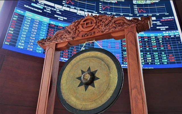 Các “tân binh” nhộn nhịp đăng ký lên sàn sau thương vụ “bom tấn” niêm yết cổ phiếu VPL.