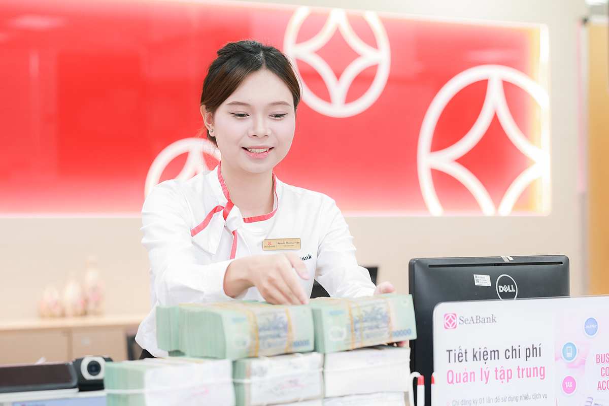 Ngân hàng TMCP Đông Nam Á &lpar;SeABank, HOSE: SSB&rpar; chính thức hoàn tất tăng vốn điều lệ lên 28.450 tỷ đồng.