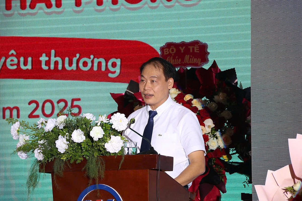 Phó Giáo sư, Tiến sĩ Lê Minh Quang – Giám đốc Sở Y tế Hải Phòng đánh giá cao sự đầu tư bài bản, chuyên nghiệp, chất lượng của Trung tâm IVF của BVQT Sản Nhi Hải Phòng.