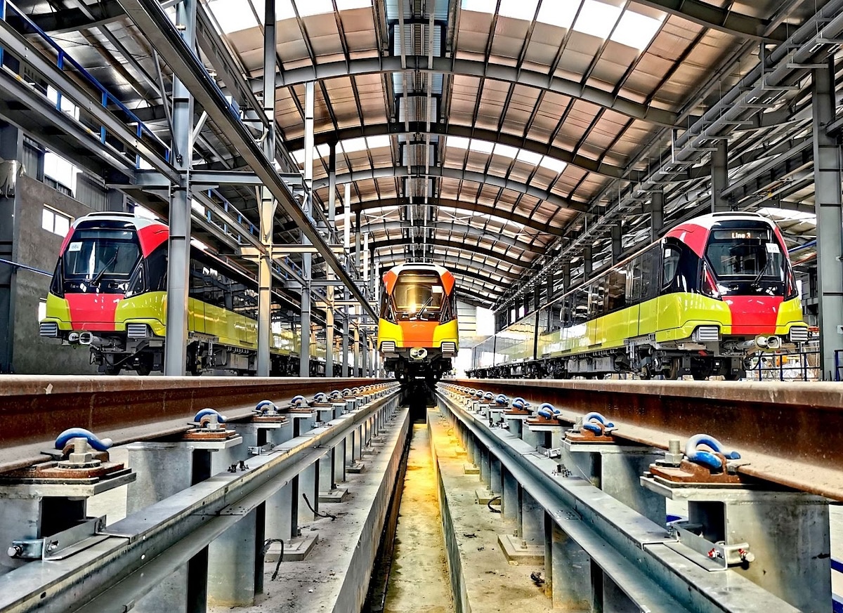 Tiếp tục cải cách thể chế, đơn giản hóa thủ tục hành chính, rút gọn quy trình cấp phép không chỉ giúp tăng tốc đầu tư công, mà còn củng cố lòng tin và thu hút sự tham gia mạnh mẽ từ doanh nghiệp tư nhân.