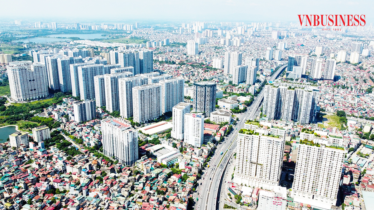 Thị trường căn hộ xuất hiện vùng giá trên dưới 200 triệu đồng/m2 và ngày càng đắt đỏ.