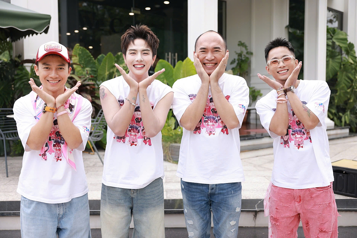 Các anh tài đều rất thích thú và tự hào khi được trải nghiệm VF 7.