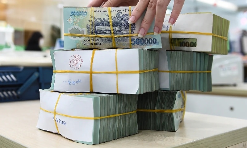 Ngân hàng bơm hơn 1 triệu tỷ đồng ra nền kinh tế trong 5 tháng đầu năm, nhưng vẫn còn nhiều doanh nghiệp kêu khó tiếp cận vốn.