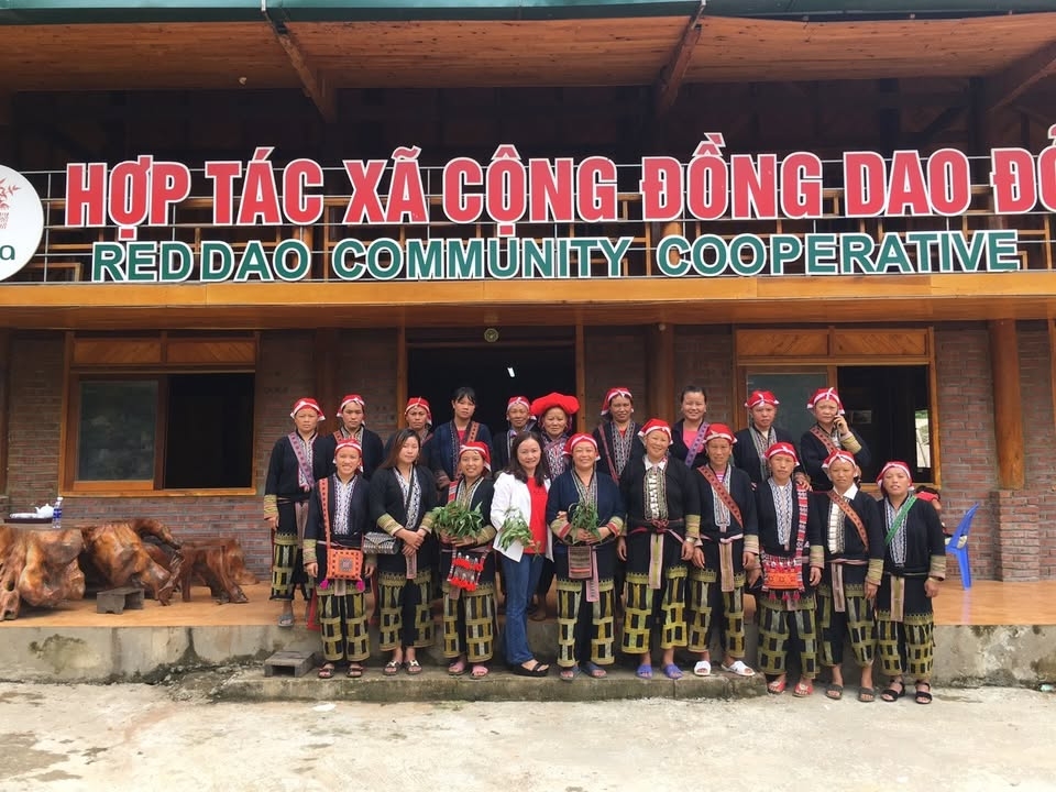 HTX Dao Đỏ đang đẩy mạnh hệ thống đại lý để bán sản phẩm kết hợp với phát triển du lịch cộng đồng.