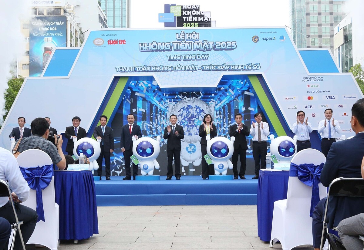 Lễ khai mạc chương trình Ngày không tiền mặt 2025.