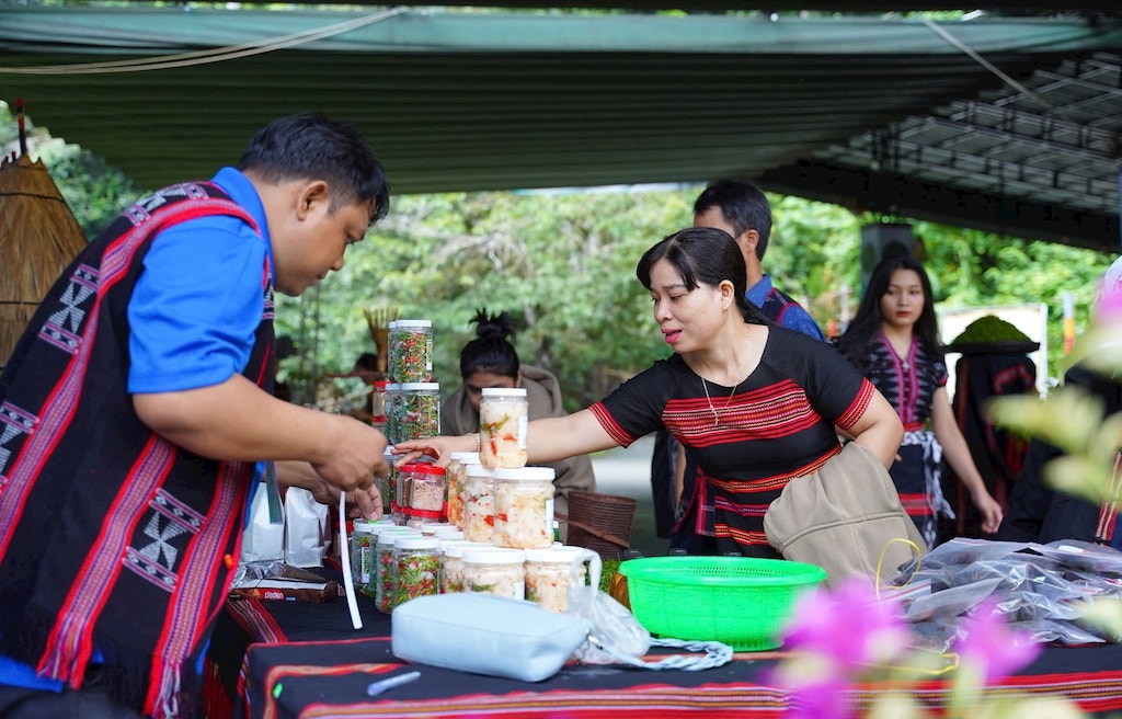Các sản phẩm OCOP của Đông Giang gắn liền với thế mạnh tài nguyên bản địa.