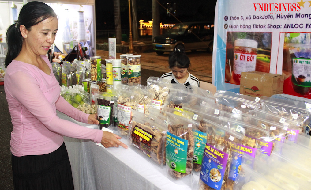 Các DN làm ăn chân chính sẽ “rộng cửa” trong thời gian tới từ thay đổi chính sách thuế với thương mại điện tử và hộ kinh doanh.