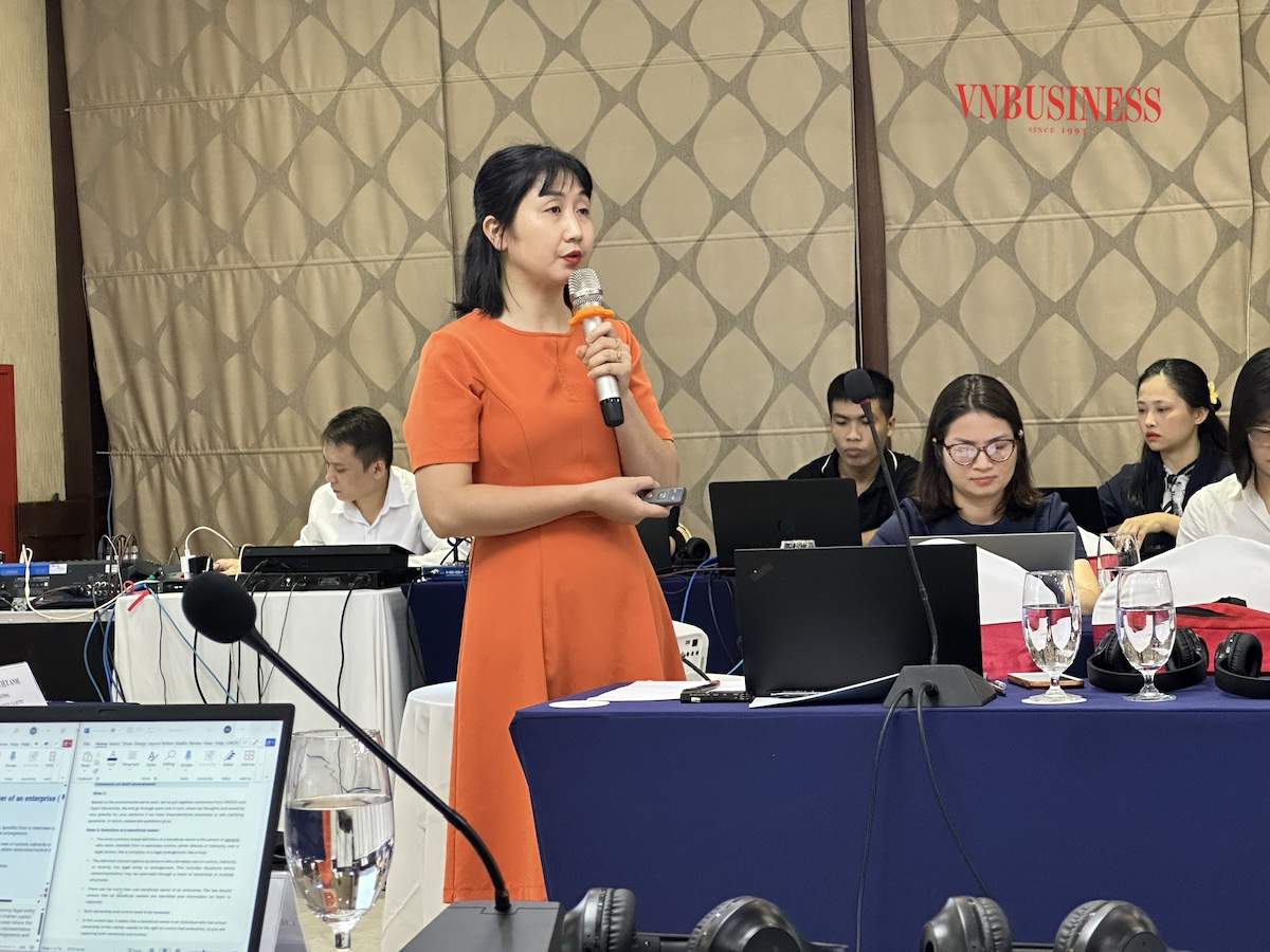 Đại diện Cục trưởng Cục Phát triển doanh nghiệp tư nhân và kinh tế tập thể nêu căn cứ thực hiện nhiệm vụ và yêu cầu thực tiễn về việc bổ sung quy định về chủ sở hữu hưởng lợi doanh nghiệp.