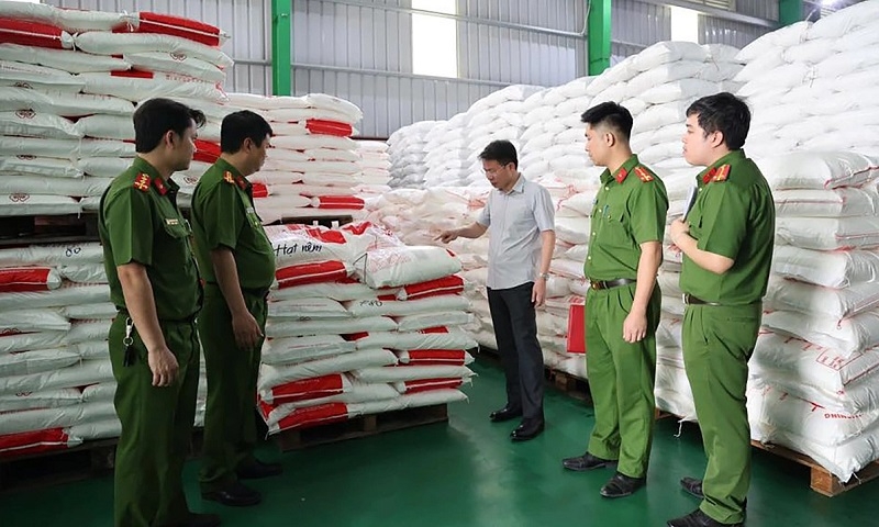 Thị trường thực phẩm và gia vị Việt Nam đang đứng trước nhiều thách thức về an toàn và minh bạch.