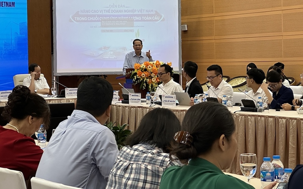 PGS.TS Ngô Trí Long, nguyên Viện trưởng Viện Nghiên cứu thị trường giá cả, Bộ Tài chính.