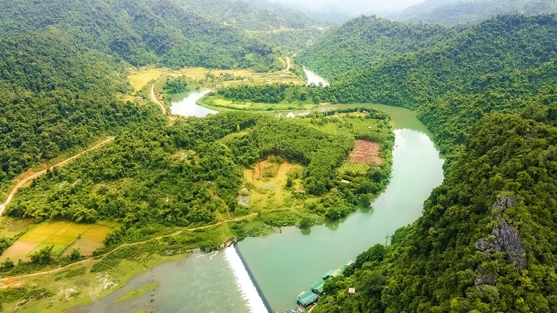 Trên địa bàn huyện Con Cuông, nhiều HTX dược liệu - nông nghiệp đã đầu tư hoạt động theo hướng liên kết chuỗi, xây dựng mô hình sản xuất kinh doanh có quy mô lớn.