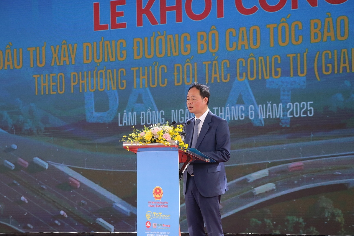 Ông Trần Hồng Thái, Phó Bí thư Tỉnh uỷ, Chủ tịch UBND tỉnh Lâm Đồng phát biểu tại sự kiện.