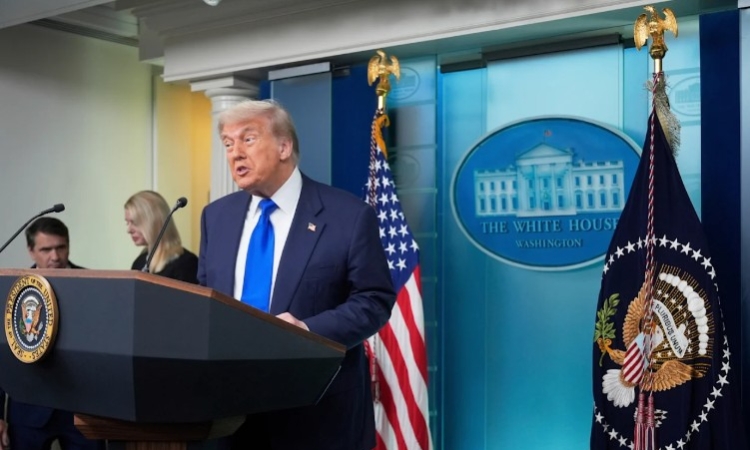 Tổng thống Donald Trump thẳng tay với thuế quan 9/7, các đối tác thương mại tăng tốc trước hạn chót