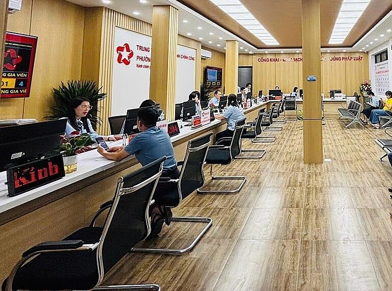 Trung tâm phục vụ hành chính công phường Gia Viên, TP Hải Phòng trong ngày đầu vận hành chính quyền địa phương 2 cấp.