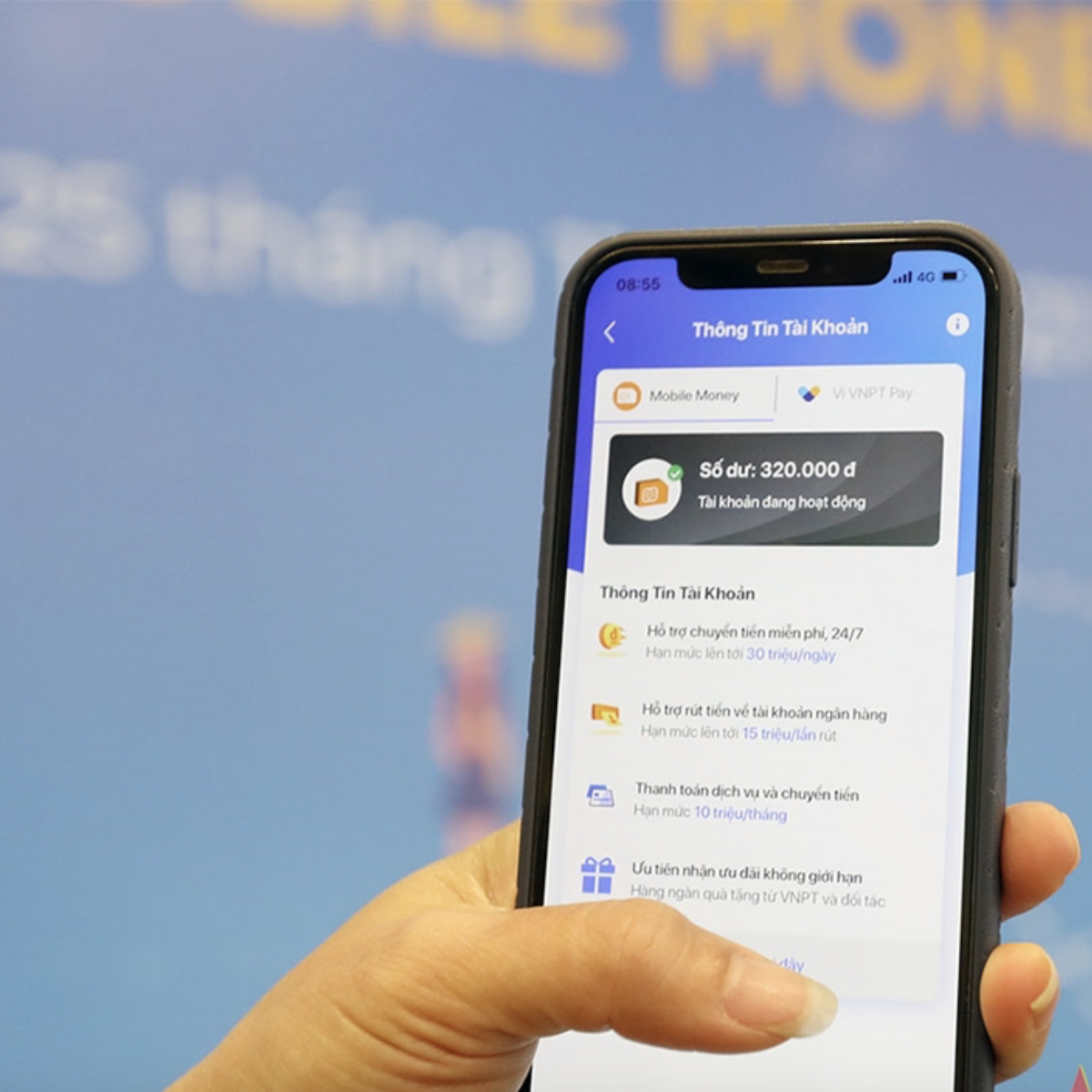 Ngân hàng Nhà nước đề xuất nâng hạn mức Mobile Money lên 100 triệu đồng.