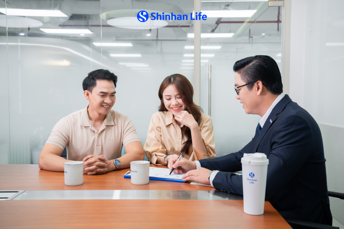 Shinhan Life Việt Nam đã tích cực đẩy mạnh đa dạng hóa danh mục sản phẩm, nâng cao chất lượng đội ngũ đại lý tư vấn nhằm đáp ứng nhu cầu riêng biệt của từng nhóm khách hàng.