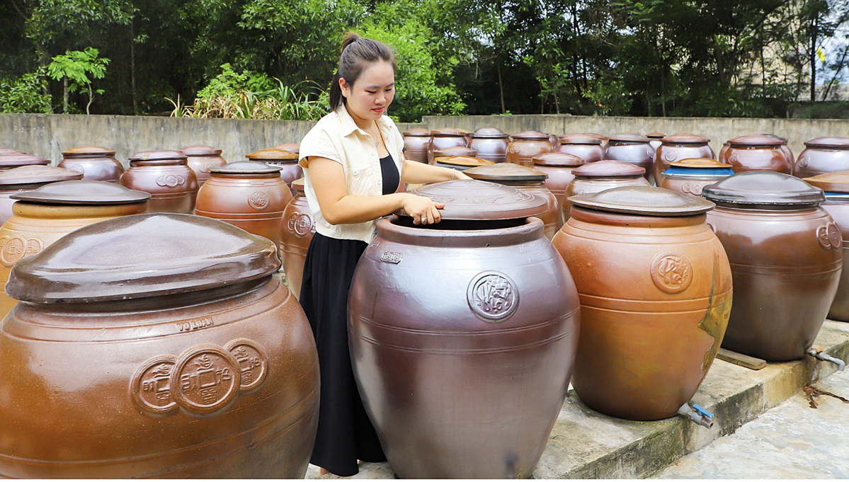 Nước mắm Phú Sáng đã được công nhận đạt tiêu chuẩn OCOP 3 sao chỉ sau 1 năm HTX Phú Sáng ra đời.