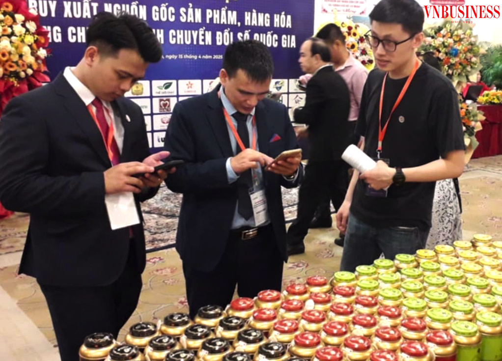 Tăng cường khả năng truy xuất nguồn gốc sản phẩm vào chuỗi cung ứng là ưu tiên hàng đầu với doanh nghiệp để đối phó tình trạng hàng giả.